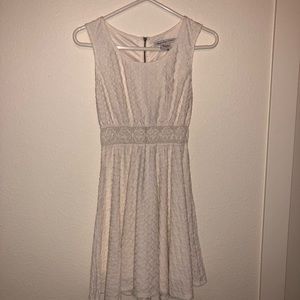 🎉White Dress, Size Medium